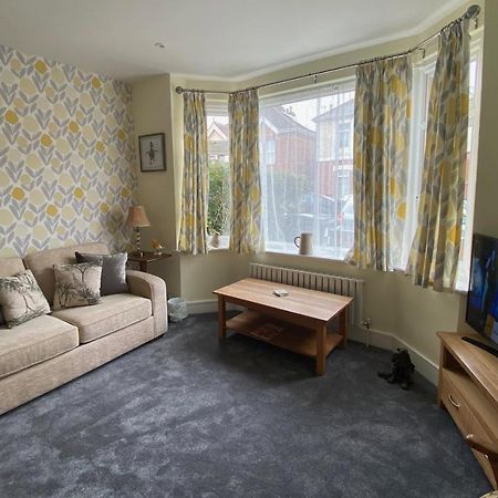 Charming 3 Bed House And Garden, Pet Friendly Vila Bournemouth Exterior foto
